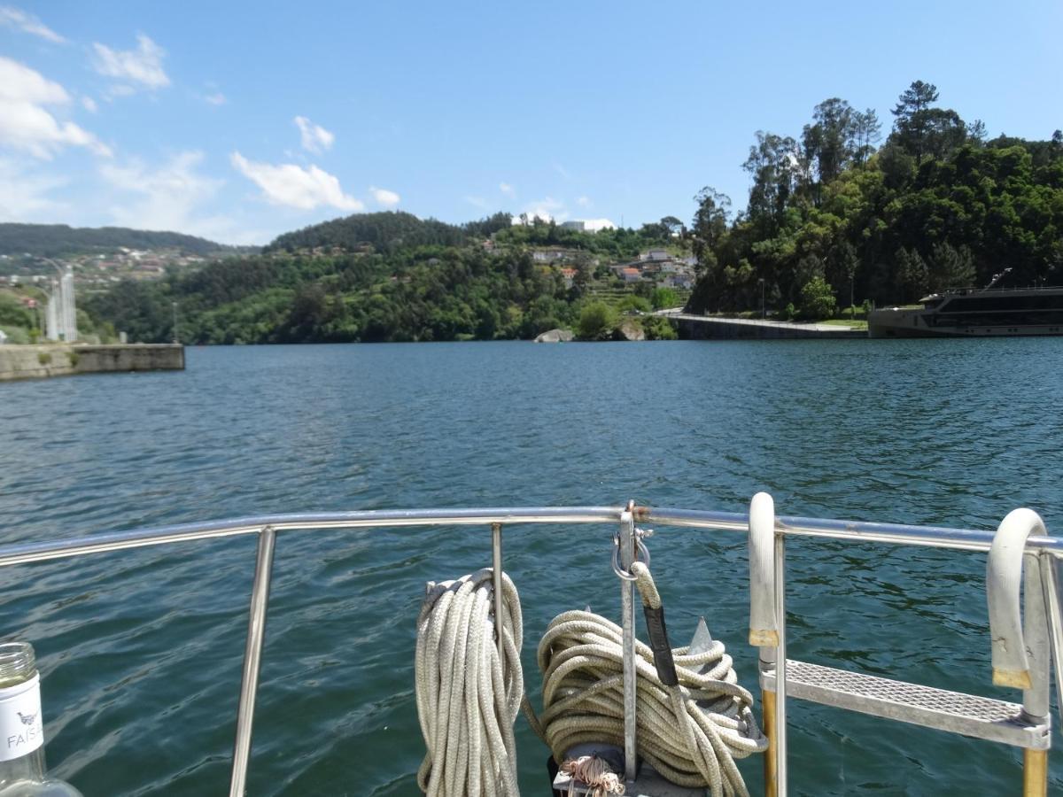 Douro Houseboats Hotell Marco de Canavezes Exteriör bild
