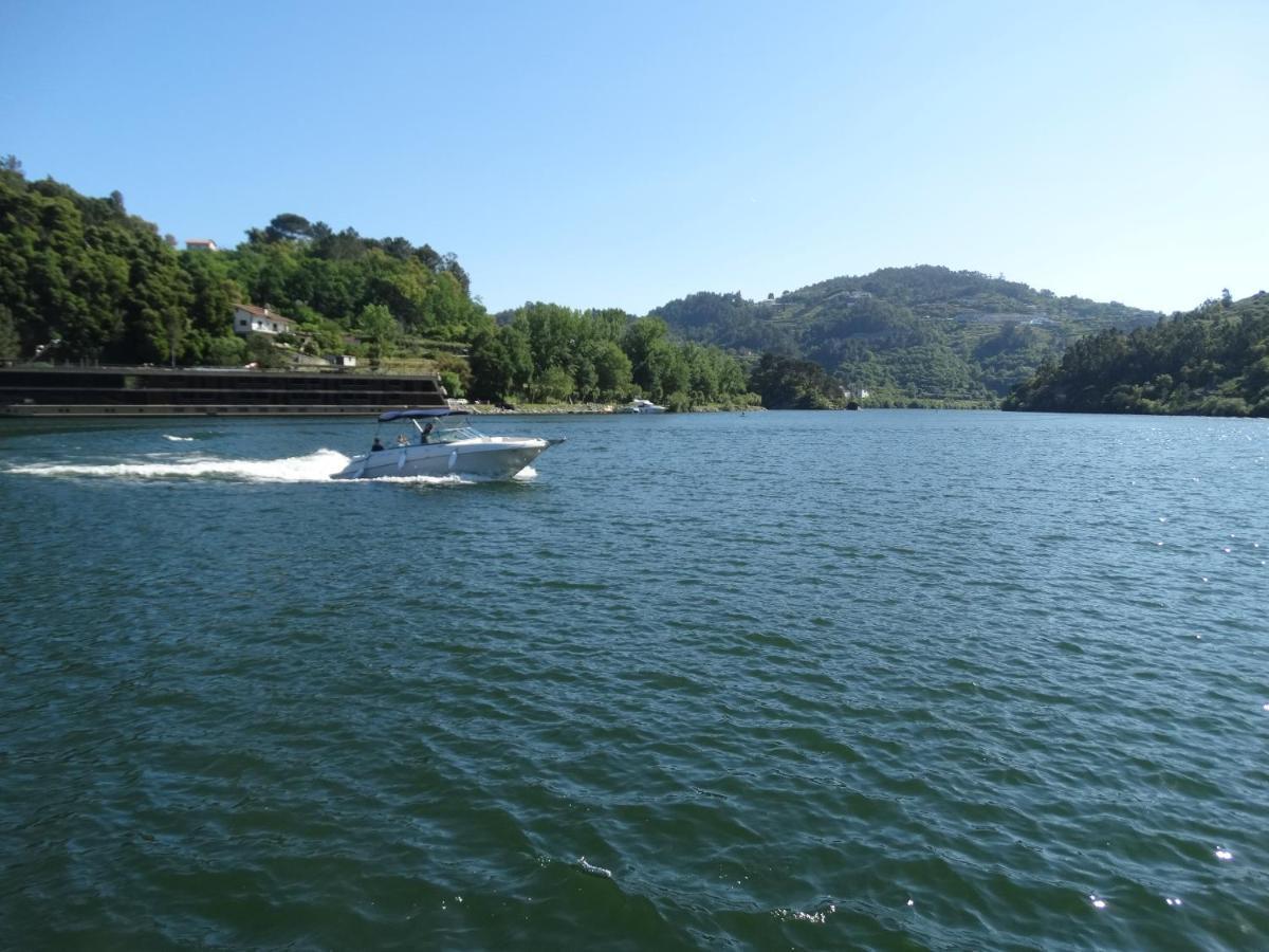 Douro Houseboats Hotell Marco de Canavezes Exteriör bild