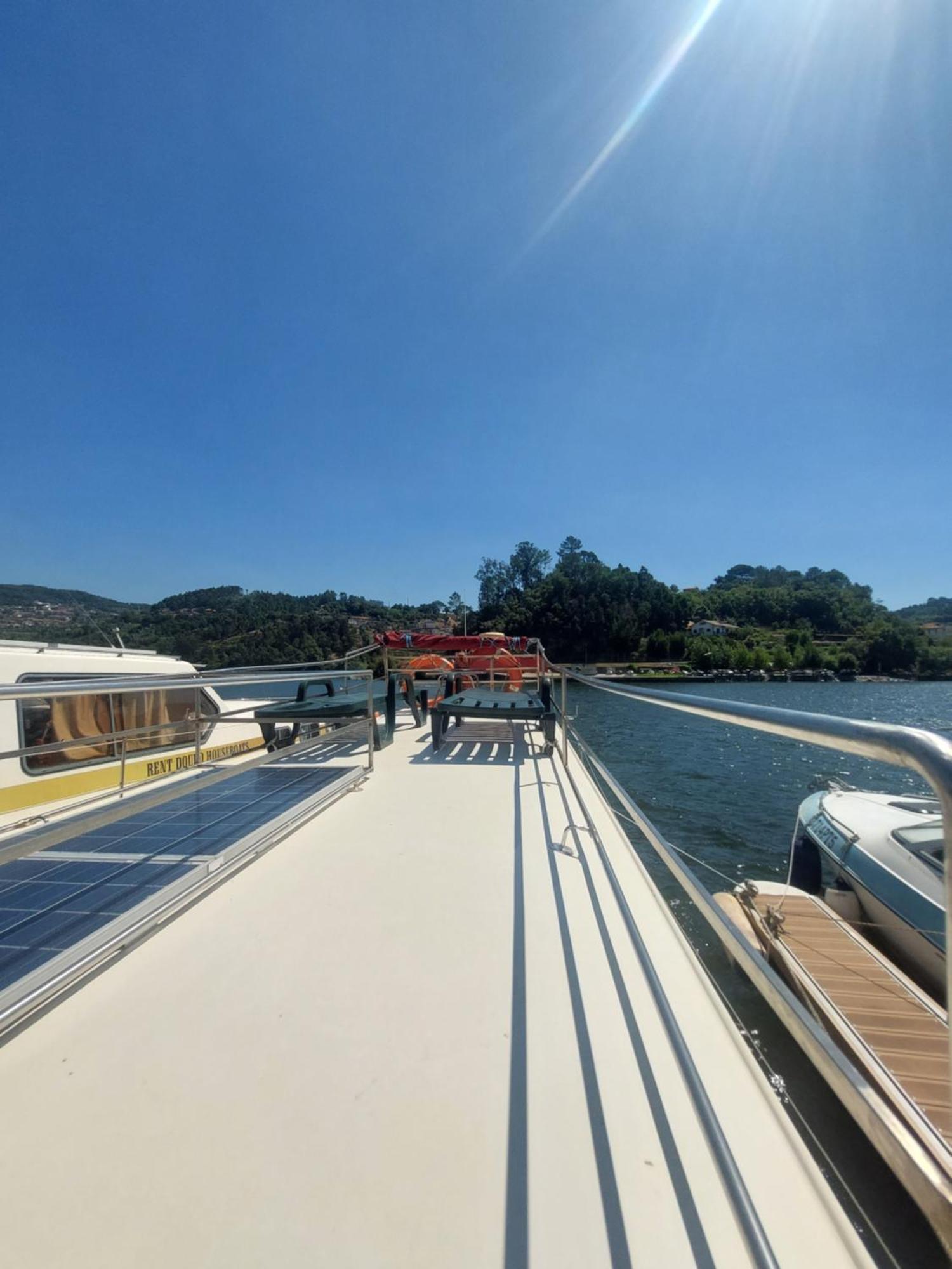 Douro Houseboats Hotell Marco de Canavezes Exteriör bild
