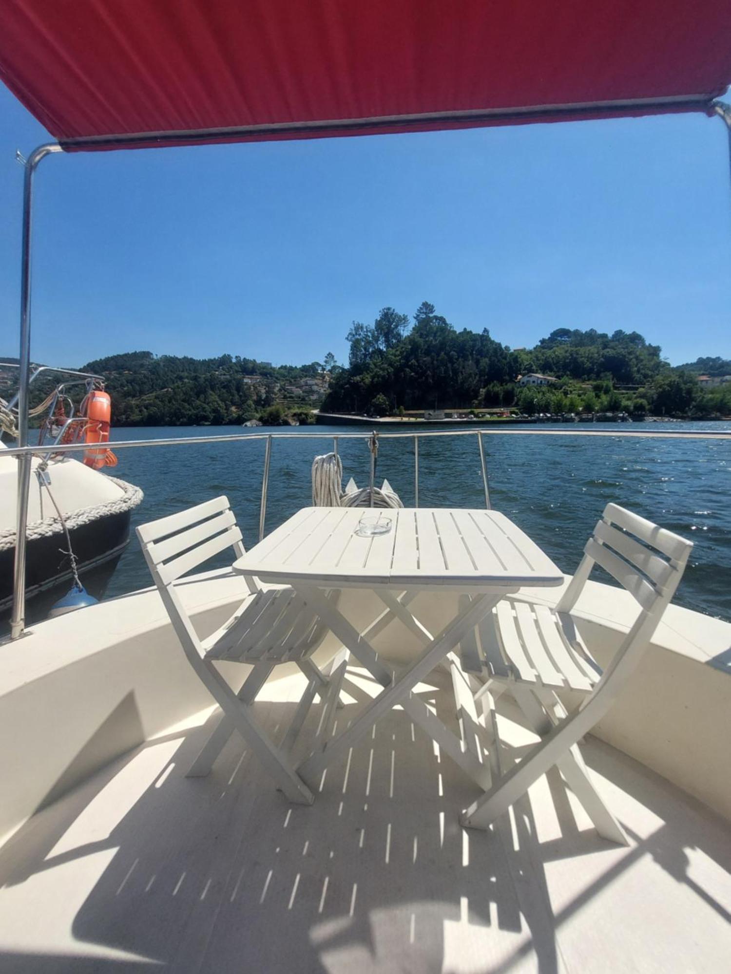 Douro Houseboats Hotell Marco de Canavezes Exteriör bild
