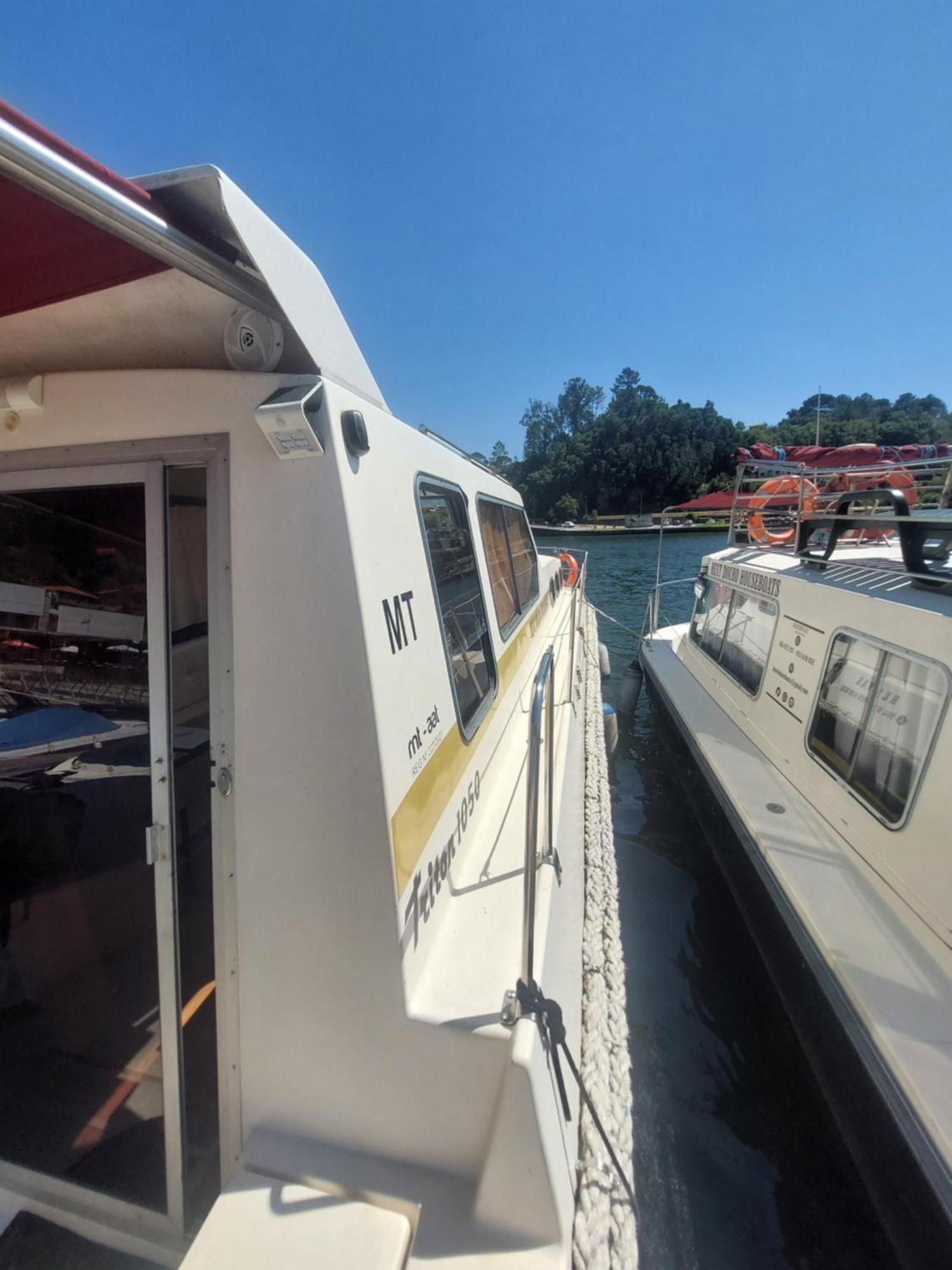 Douro Houseboats Hotell Marco de Canavezes Exteriör bild